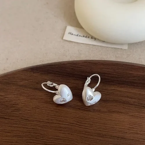 Starburst Zirconia Matte Heart Stud Earrings