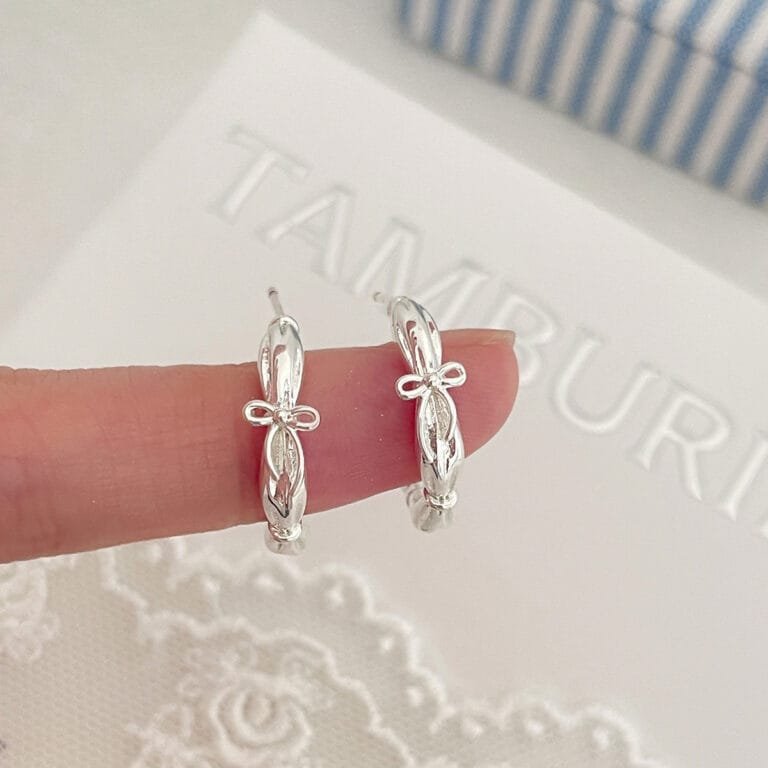 Bow-shaped hoop earrings photo review