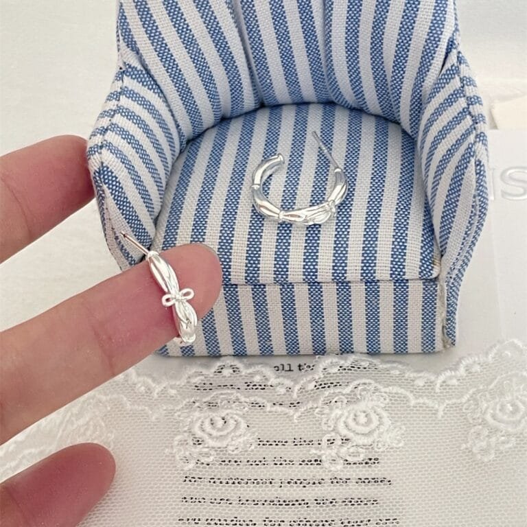 Bow-shaped hoop earrings photo review