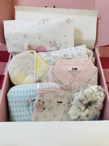 Ice Cream Toast Organizer (Wallet & Pouch) photo review